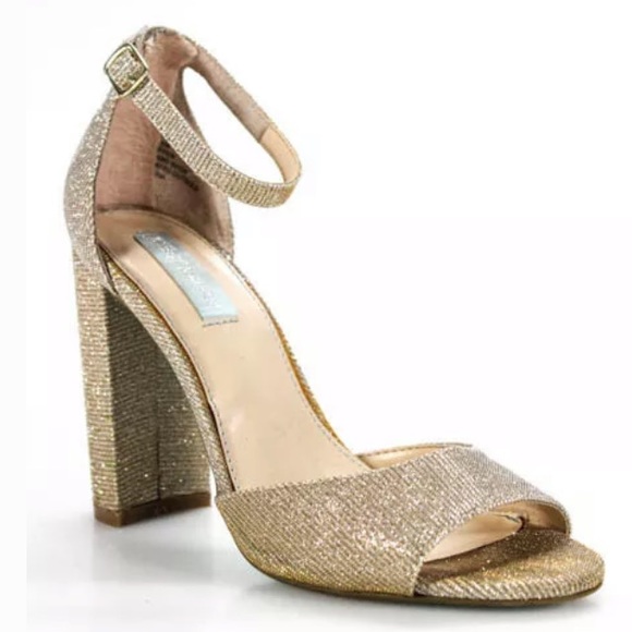 BETSEY JOHNSON GOLD OPEN TOE HEELS SIZE 8
